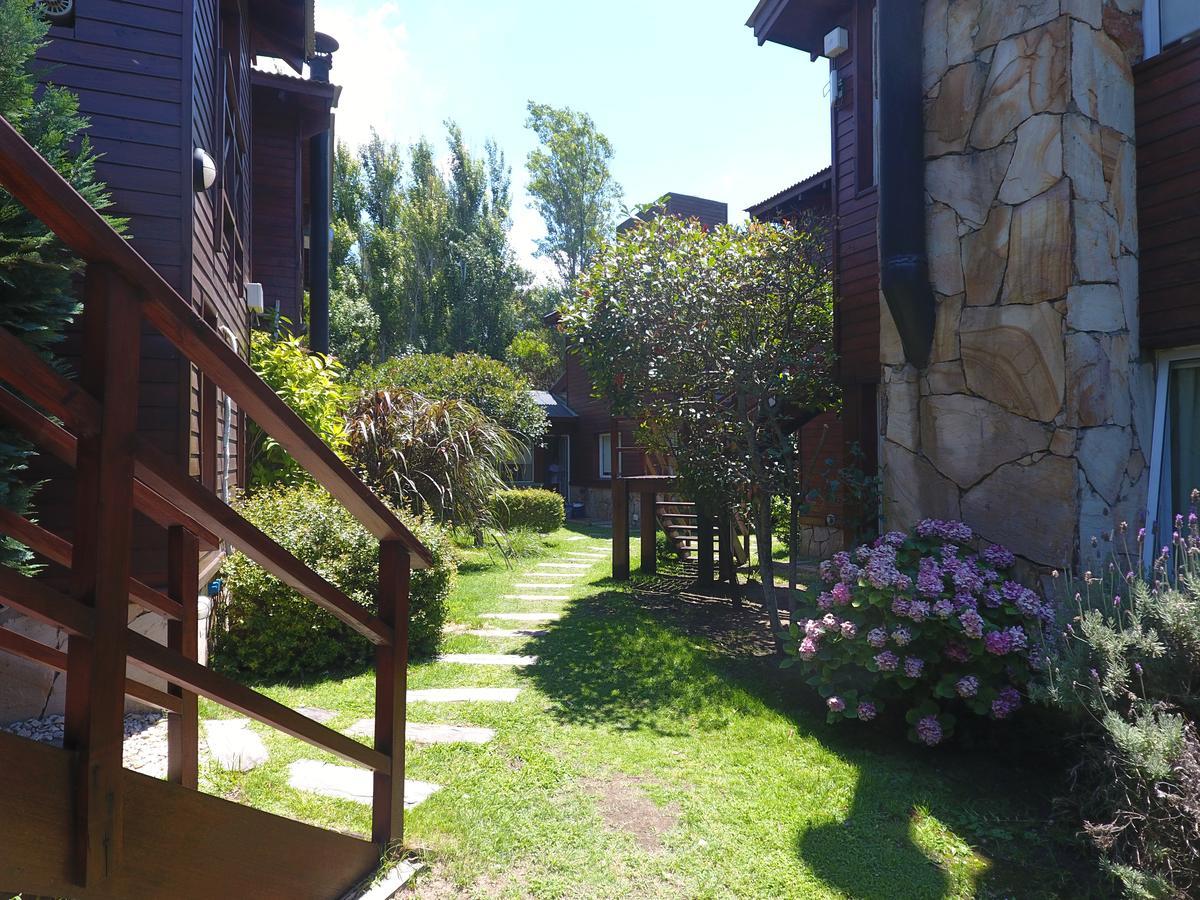 Mellmell Lodge *